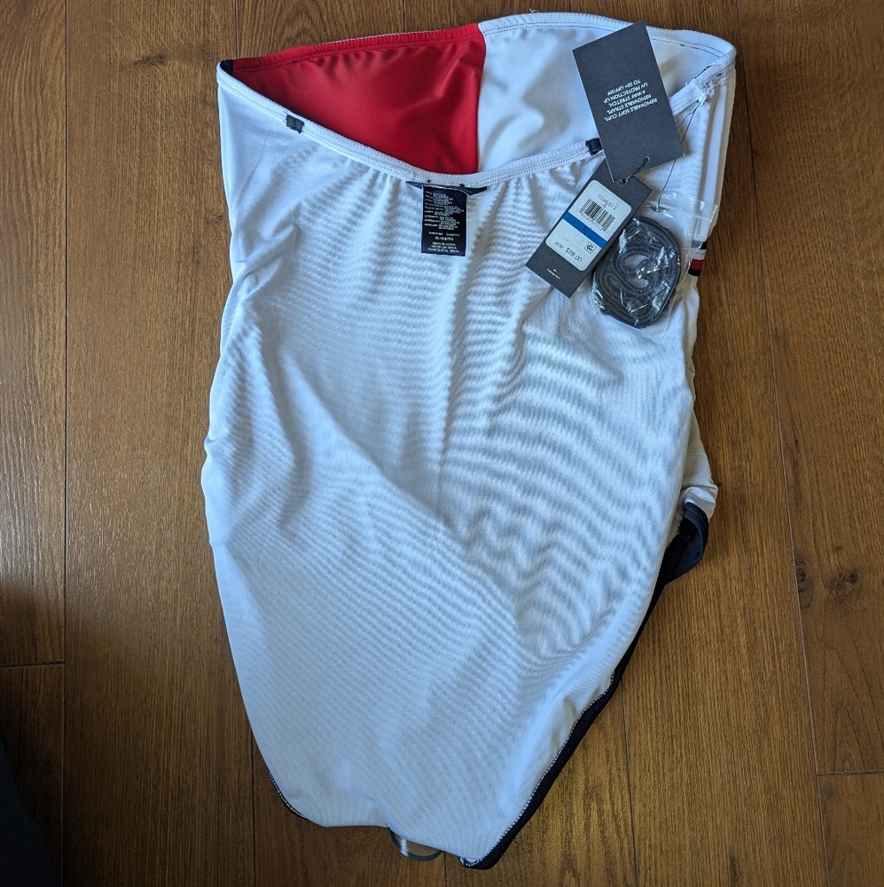 Tommy Hilfiger Full Coverage Colorblock Women's One Piece NWT Multiple Sizes - Picture 11 of 15